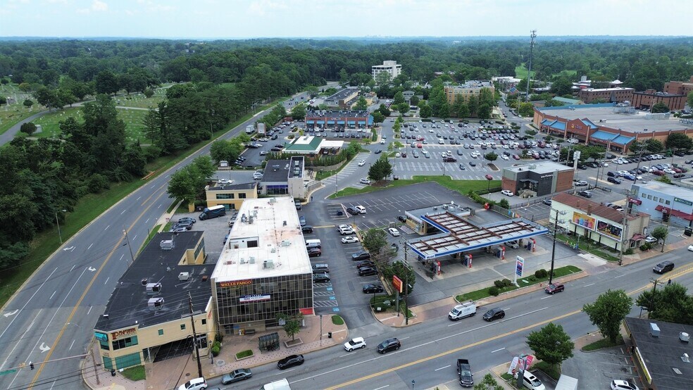 More Photos Of 1515 Reisterstown Rd, Pikesville Office For Lease