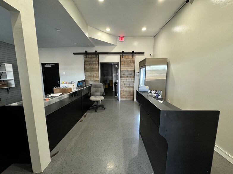 More Photos Of 710 N Broadway Ave, Oklahoma City Storefront For Lease