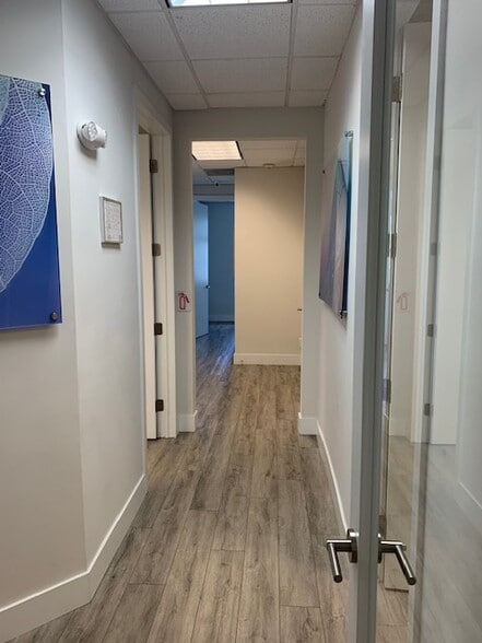 More Photos Of 2731 Executive Park Dr, Weston Medical For Lease