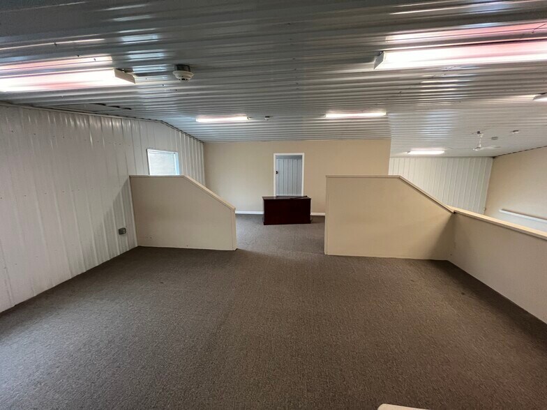 More Photos Of 6035 138th Ave NW, Williston Industrial For Lease