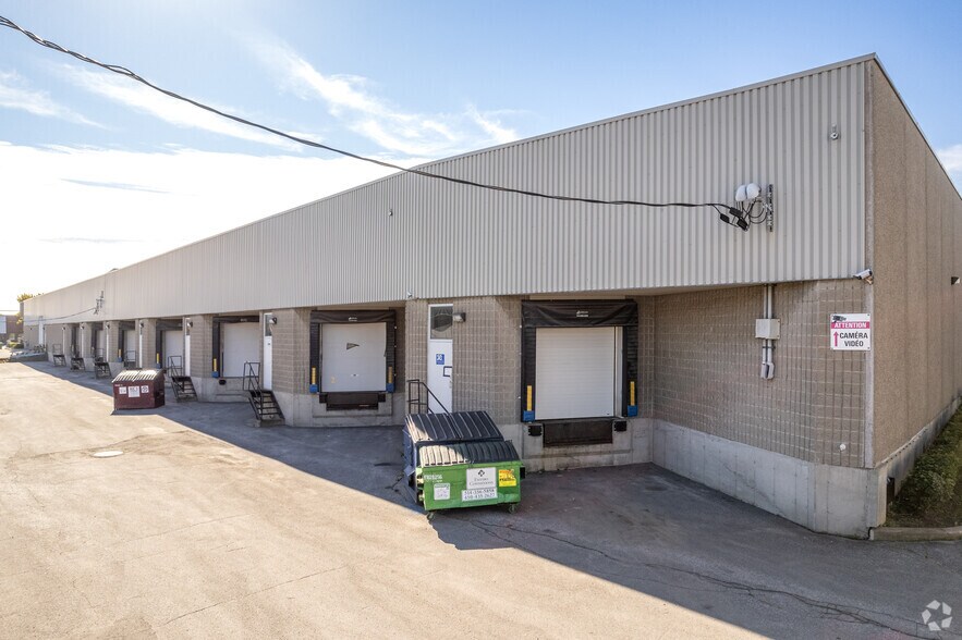 More Photos Of 6325-6475 Boul des Grandes-Prairies, Montréal Unknown For Lease