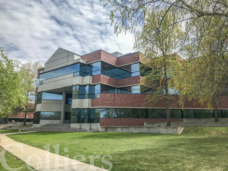 More Photos Of 300 E Mallard Dr, Boise Office For Lease