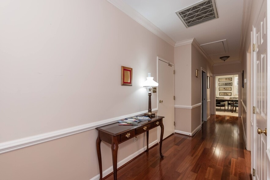More Photos Of 5854-5862 Faringdon Pl, Raleigh Office For Lease