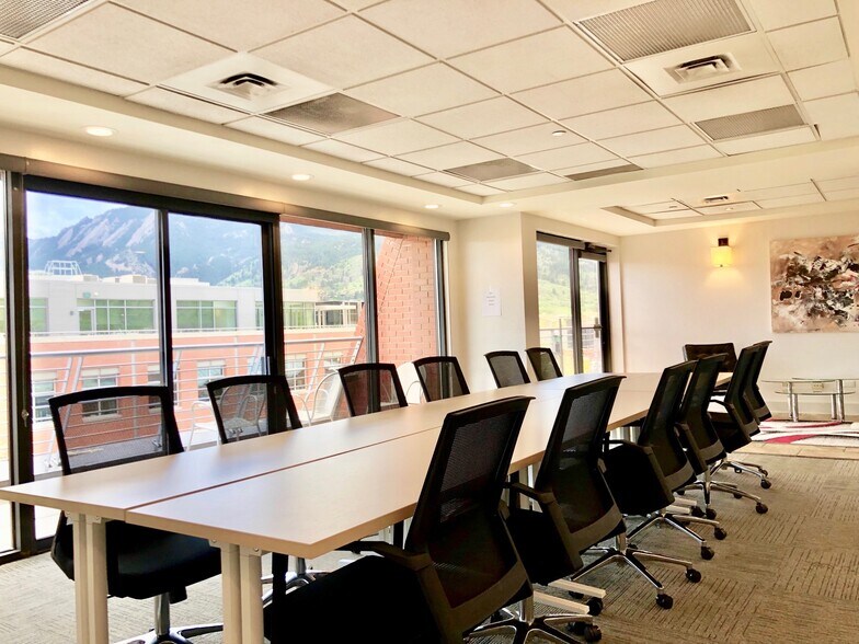 More Photos Of 1035 Pearl St, Boulder Office For Sale