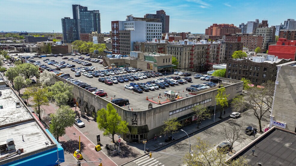 More Photos Of 89-02 165th St, Jamaica General Retail For Sale