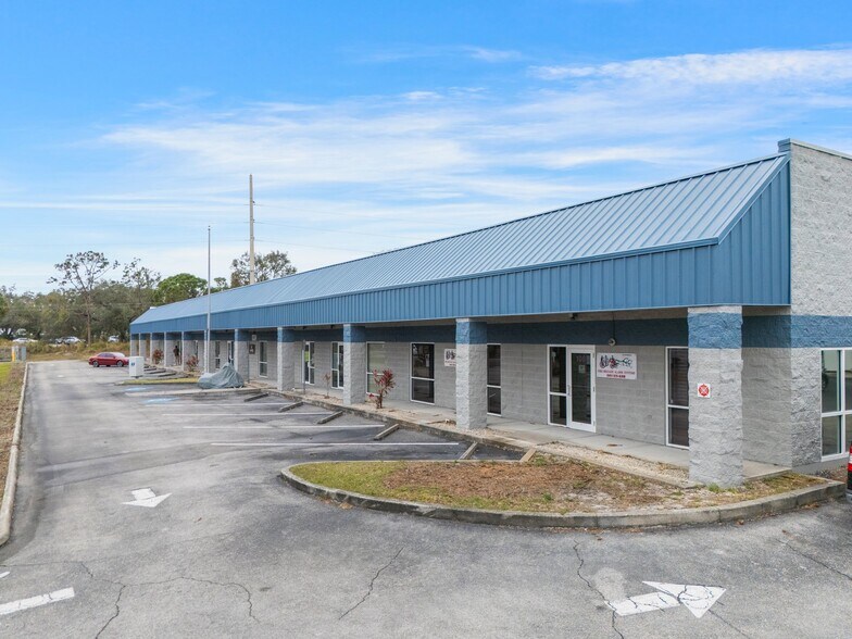 Primary Photo Of 1882 Porter Lake Dr, Sarasota Light Manufacturing For Lease