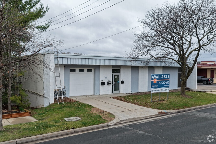 Primary Photo Of 3260 Gorham Ave, Saint Louis Park Warehouse For Lease