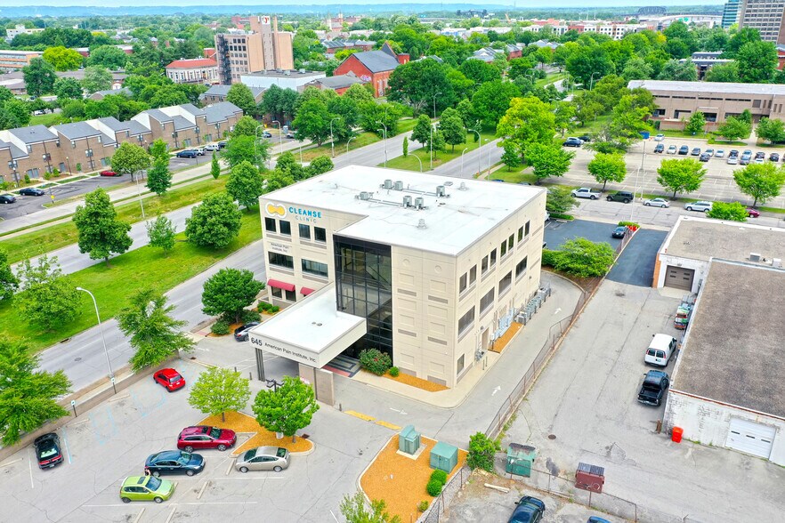More Photos Of 645 Roy Wilkins Ave, Louisville Medical For Lease