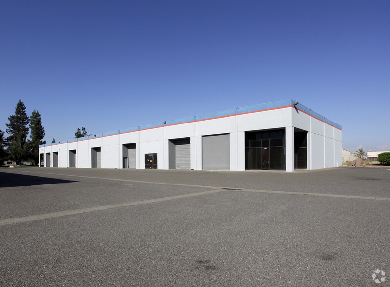 Primary Photo Of 8230 Alpine Ave, Sacramento Warehouse For Lease