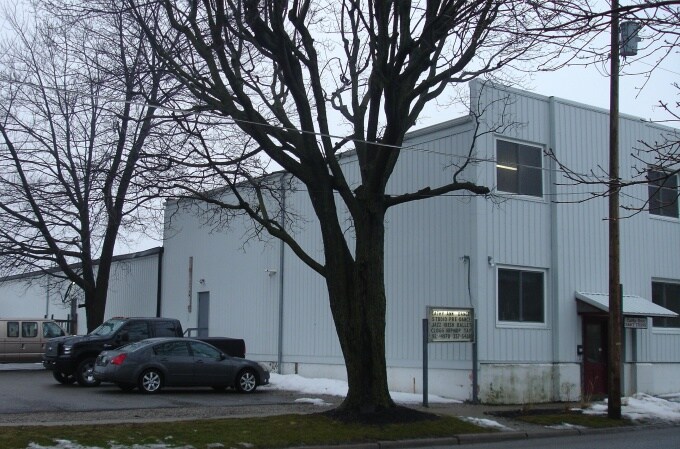 More Photos Of 415 N Indiana Ave, Auburn Warehouse For Sale
