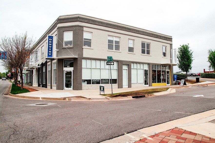 More Photos Of 1112-1118 N Walker Ave, Oklahoma City Storefront Retail Office For Lease