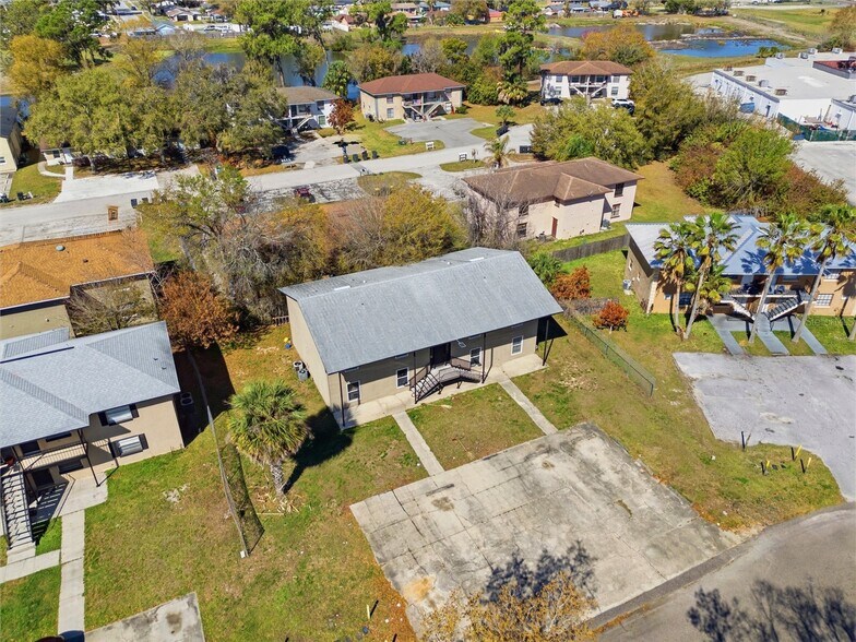 More Photos Of 2300 W Cannon Ter NW, Winter Haven Apartments For Sale