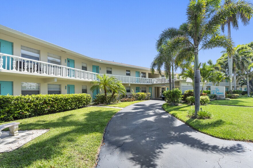 More Photos Of 640 SE 2nd Ave, Boynton Beach Apartments For Sale