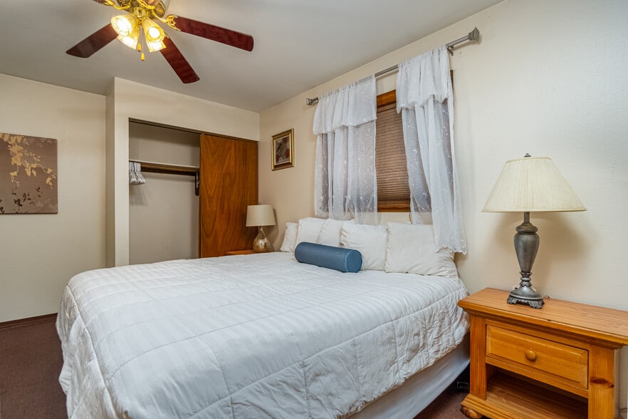 More Photos Of 21625 Highway 160, Durango Hotel For Sale