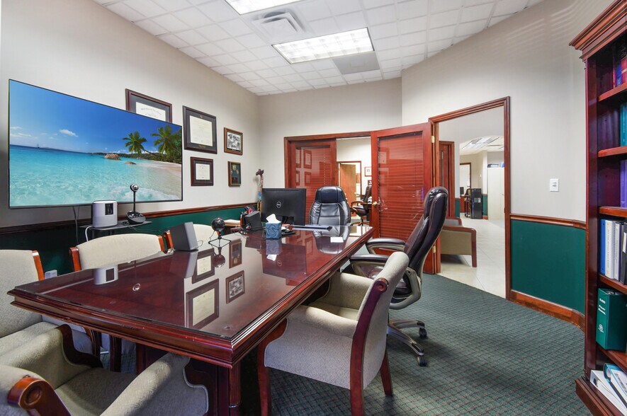 More Photos Of 4425 US Highway 1 S, Saint Augustine Light Manufacturing For Sale