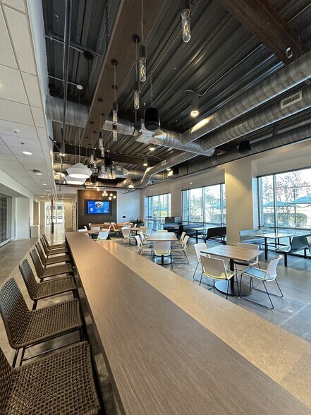 More Photos Of 1955 Sharonview Way, Fort Mill Office For Lease