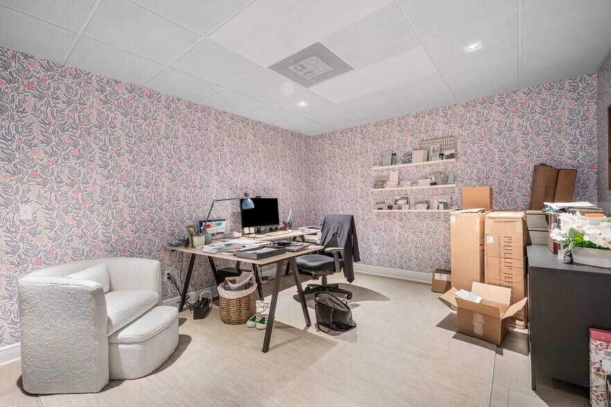 More Photos Of 112-120 N US Highway 1, Jupiter Medical For Sale