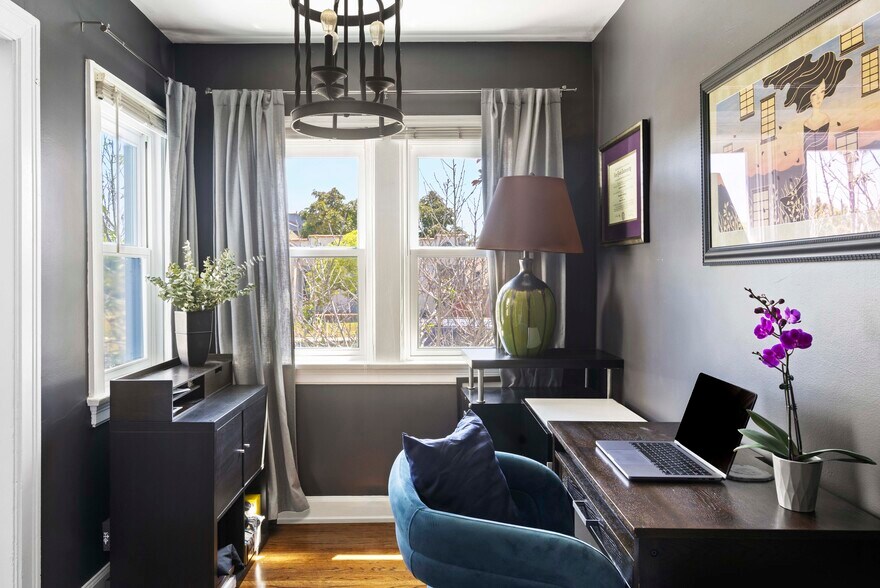 More Photos Of 1569 S Orange Grove Ave, Los Angeles Apartments For Sale