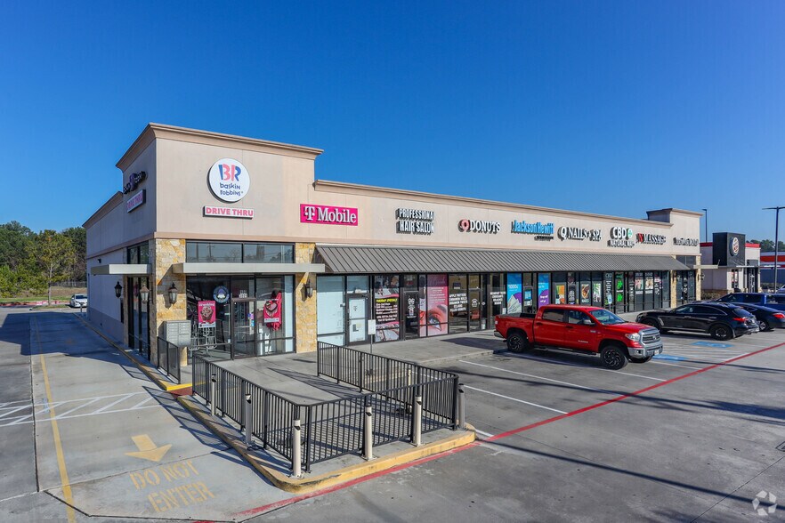 More Photos Of 3809 Atascocita Rd, Humble Storefront For Lease