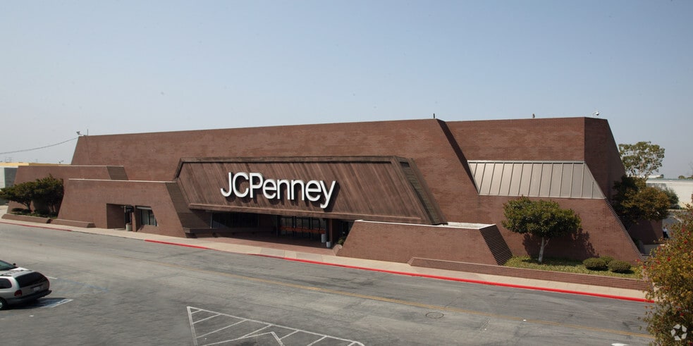 More Photos Of 20700 Avalon Blvd, Carson Unknown For Lease