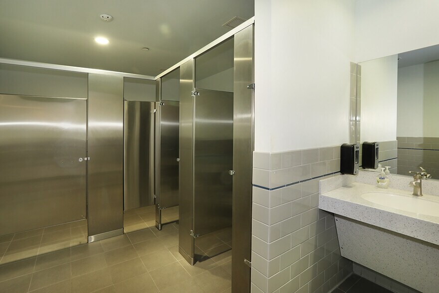 More Photos Of 2569 McCabe Way, Irvine Office For Lease