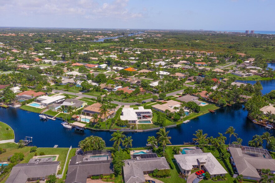 More Photos Of 1768 Tudor Rd, North Palm Beach Specialty For Sale