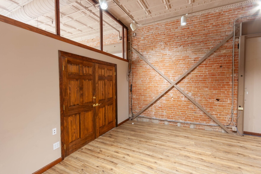 More Photos Of 123-147 N College Ave, Fort Collins Office For Lease