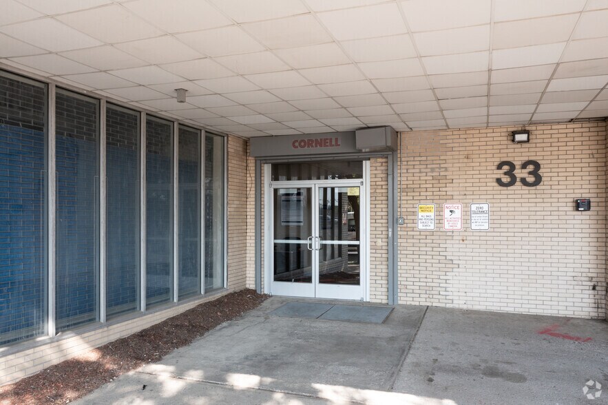 More Photos Of 33 Evergreen Pl, East Orange Office For Lease