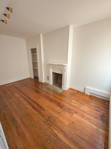 More Photos Of 3547 Chestnut Ave, Baltimore Storefront Retail Residential For Sale