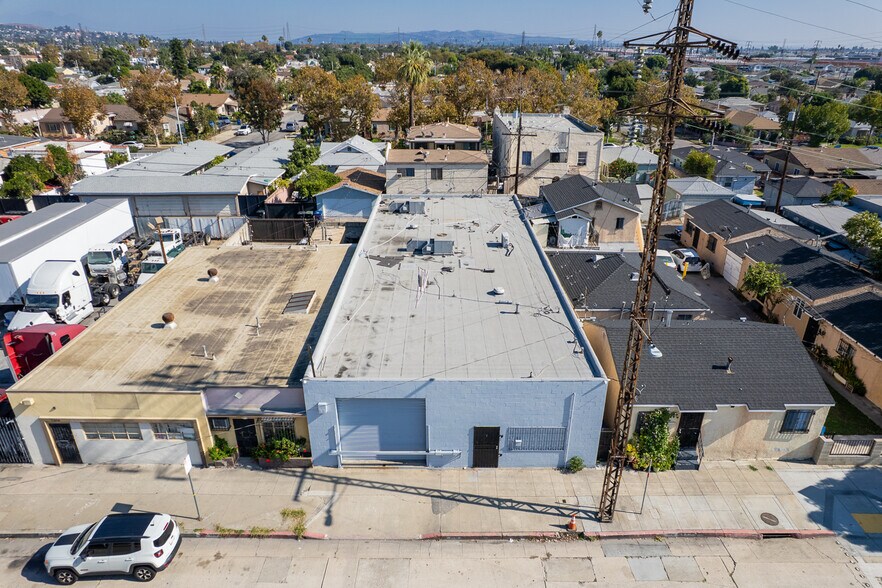 More Photos Of 1412 S Gerhart Ave, Commerce Warehouse For Lease