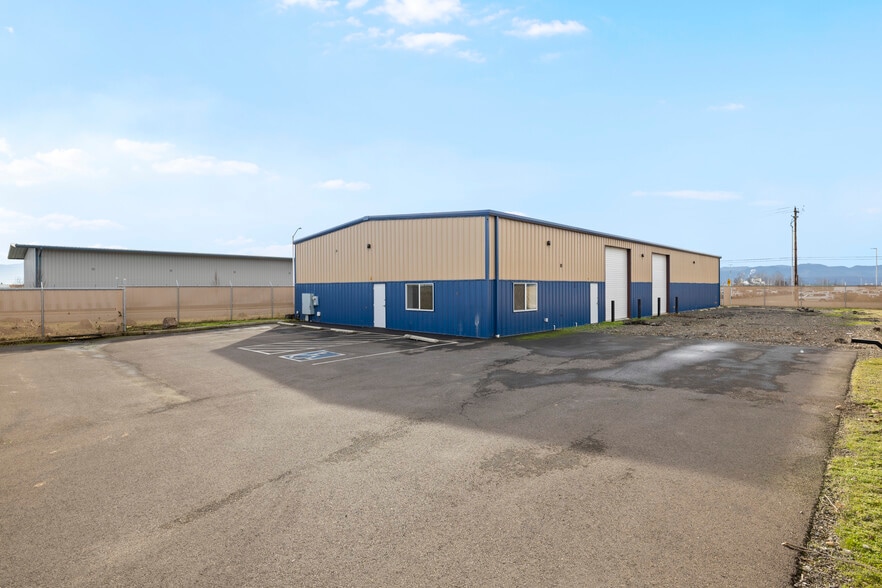 More Photos Of 111 Trout Way, White City Warehouse For Sale