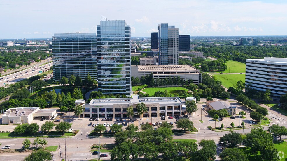 More Photos Of 10455 Briar Forest Dr, Houston General Retail For Lease