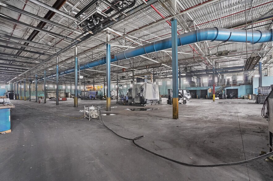 More Photos Of 8525 Clinton Rd, Brooklyn Warehouse For Sale