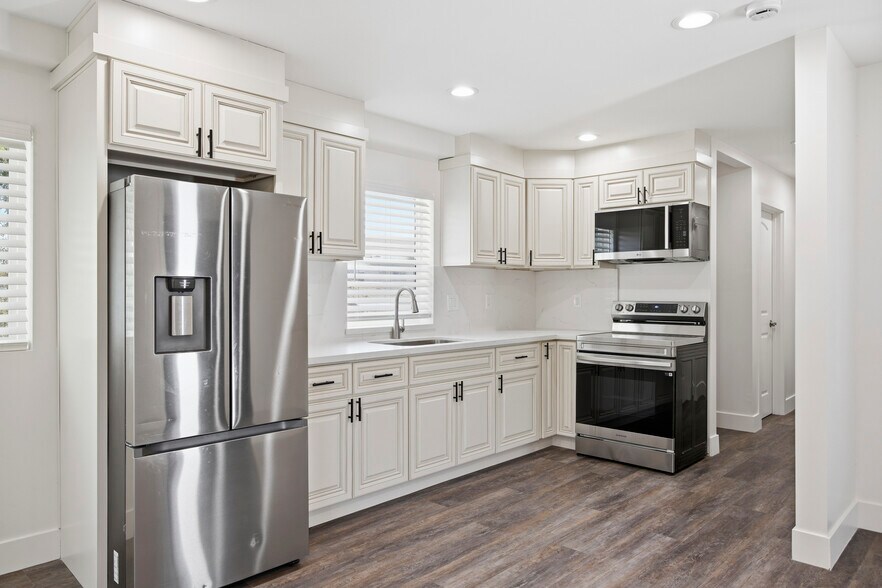 More Photos Of 11262 Venice Blvd, Culver City Apartments For Sale