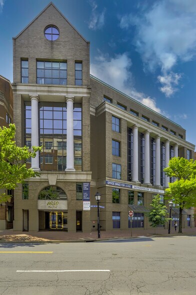 More Photos Of 1650 King St, Alexandria Office For Lease