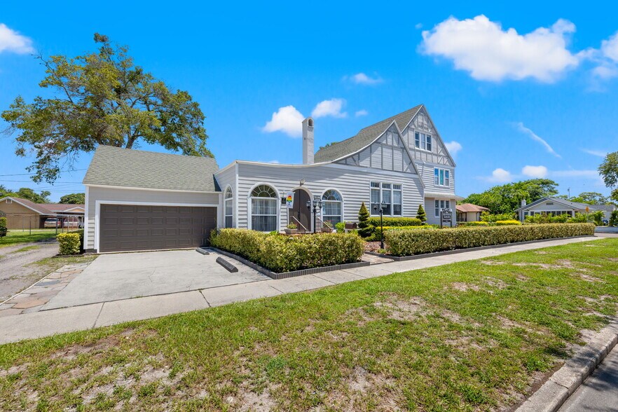 More Photos Of 2801 7th Ave N, Saint Petersburg Hospitality For Sale