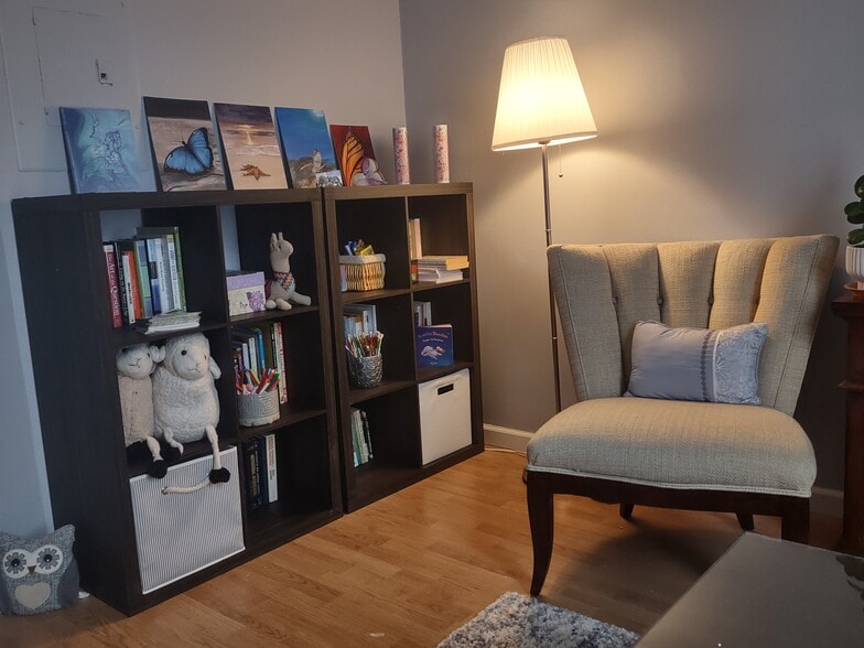 More Photos Of 246 E Main St, Clinton Storefront Retail Office For Sale