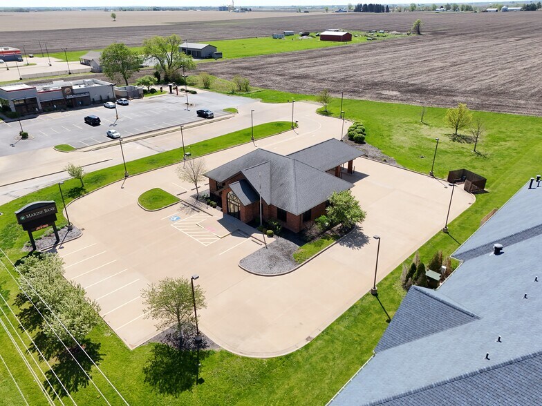 More Photos Of 1661 E Jackson St, Macomb General Retail For Lease