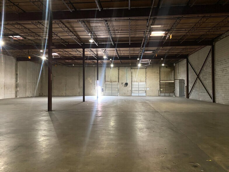 More Photos Of 2005 Texas Ave, Shreveport Warehouse For Lease