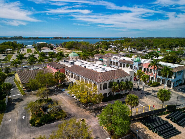 More Photos Of 3983 Destination Dr, Osprey Storefront Retail Office For Sale