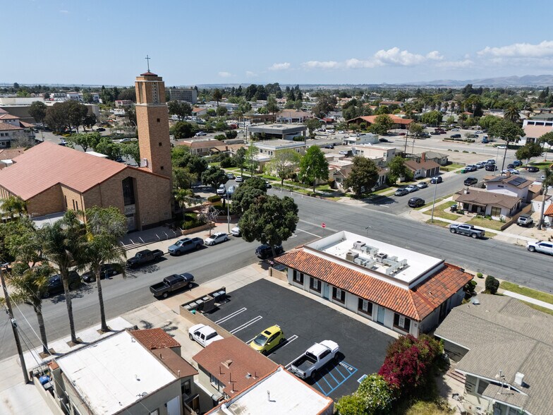 More Photos Of 504 E Church St, Santa Maria Office For Sale