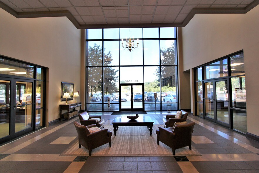 More Photos Of 1831 W Evans St, Florence Office For Lease