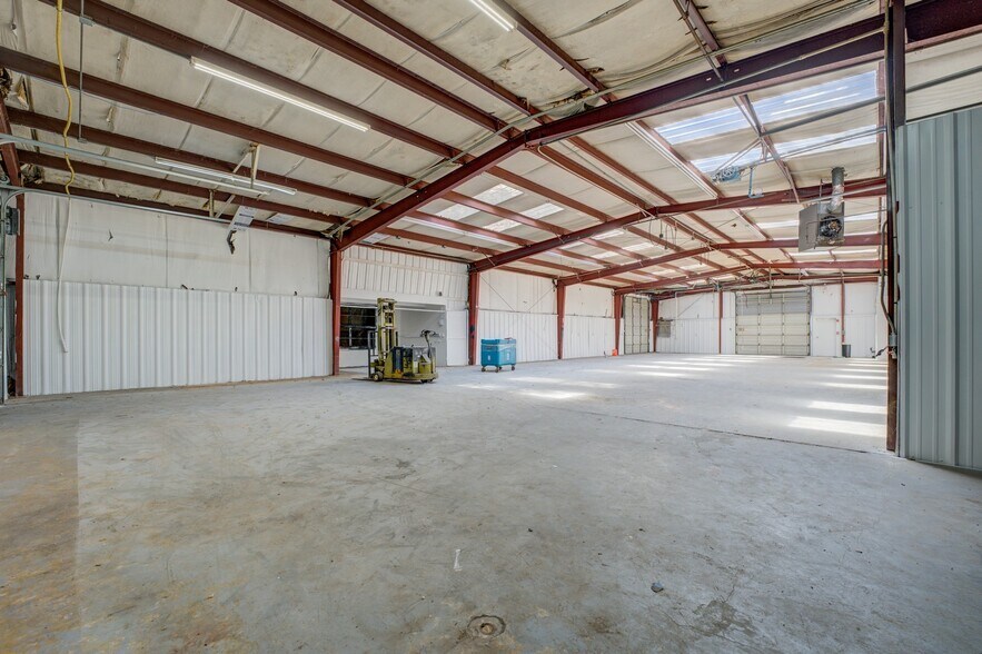 More Photos Of 1580 Collins Blvd, Austell Warehouse For Sale