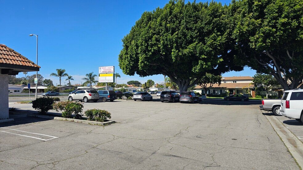 More Photos Of 23700 S Western Ave, Harbor City Storefront Retail Office For Lease