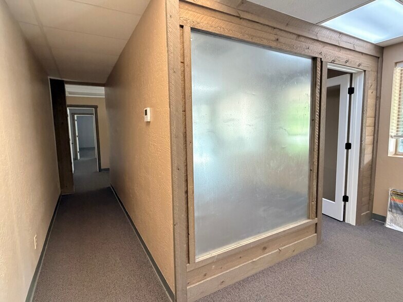 More Photos Of 321 Nevada St, Auburn Flex For Lease