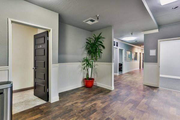 More Photos Of 1530-1538 Market St, Redding Office For Lease