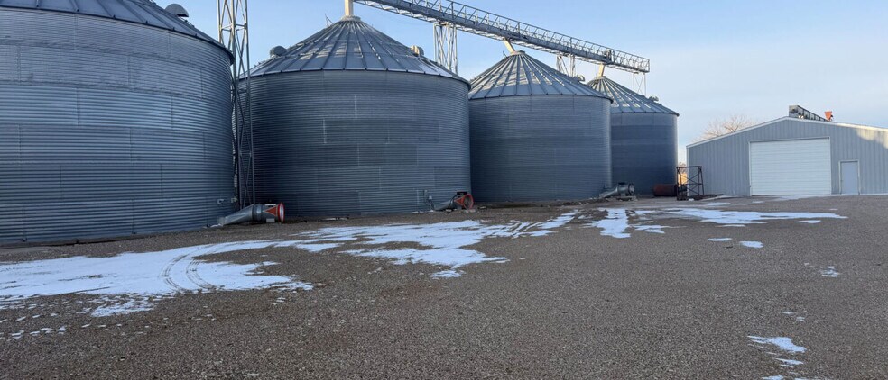 More Photos Of 201 Railway St, Lane Land For Sale