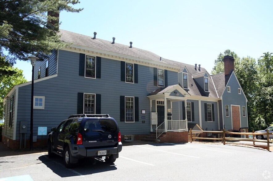 More Photos Of 2305 Commonwealth Dr, Charlottesville Office For Lease