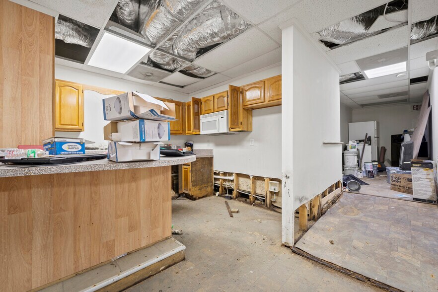 More Photos Of 3305 Stockton St, Winston-Salem Medical For Sale