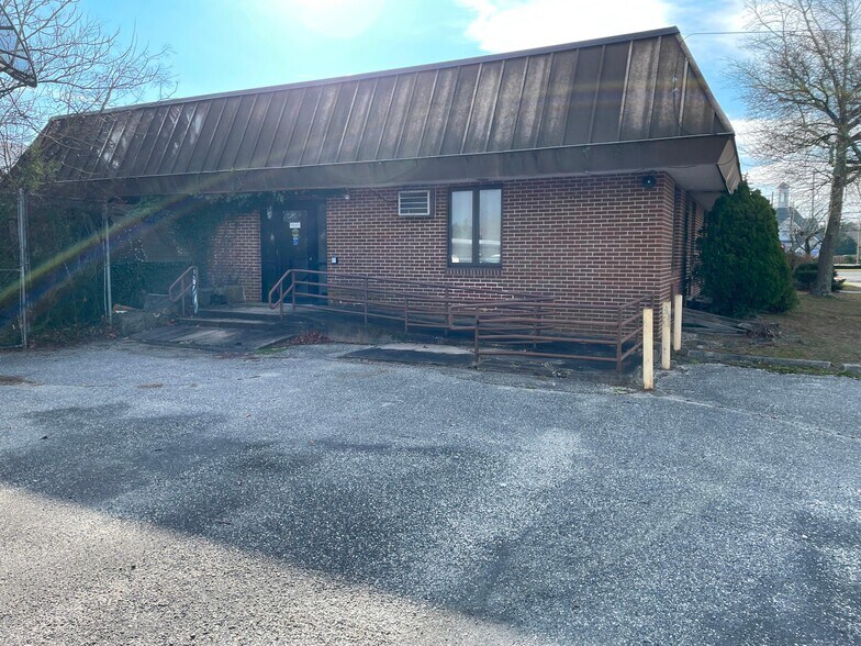 More Photos Of 7 Gifford Rd, Tuckerton Office For Sale